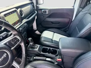 Jeep Wrangler Unlimited 2022 4x4 Sahara 4xe 4 puertas SUV