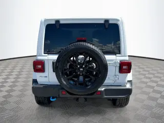 Jeep Wrangler Unlimited 2022 4x4 Sahara 4xe 4 puertas SUV