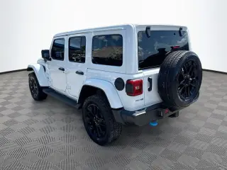 Jeep Wrangler Unlimited 2022 4x4 Sahara 4xe 4 puertas SUV