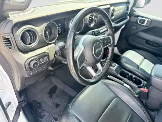 Jeep Wrangler Unlimited 2022 4x4 Sahara 4xe 4 puertas SUV