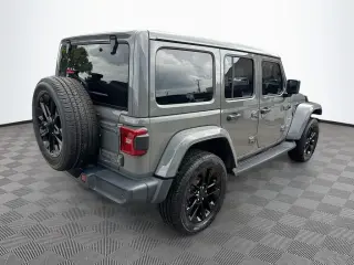 Jeep Wrangler Unlimited 2022 4x4 Sahara 4xe 4 puertas SUV