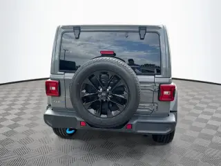 Jeep Wrangler Unlimited 2022 4x4 Sahara 4xe 4 puertas SUV