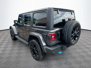 Jeep Wrangler 2023 4x4 High Altitude 4xe 4 puertas SUV