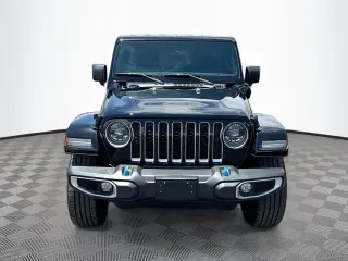 Jeep Wrangler 2023 4x4 Sahara 4xe 4 puertas SUV