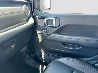 Jeep Wrangler 2023 4x4 Sahara 4xe 4 puertas SUV