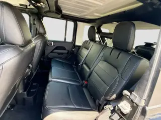 Jeep Wrangler 2023 4x4 Sahara 4xe 4 puertas SUV