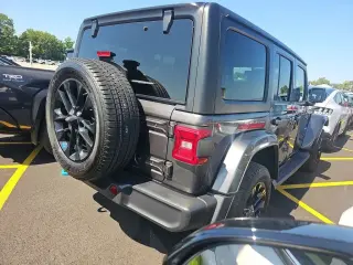 Jeep Wrangler 2023 4x4 High Altitude 4xe 4 puertas SUV