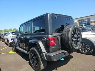 Jeep Wrangler 2023 4x4 High Altitude 4xe 4 puertas SUV