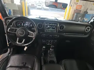 Jeep Wrangler 2023 4x4 High Altitude 4xe 4 puertas SUV