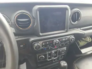 Jeep Wrangler 2023 4x4 High Altitude 4xe 4dr SUV