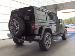 Jeep Wrangler 2023 4x4 Sahara 4xe 4 puertas SUV