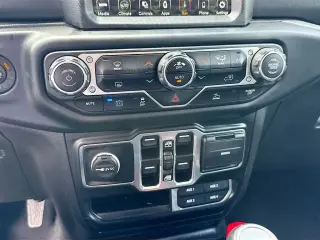 Jeep Wrangler 2023 4x4 High Altitude 4xe 4 puertas SUV