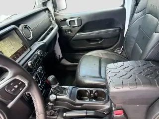 Jeep Wrangler 2023 4x4 High Altitude 4xe 4 puertas SUV