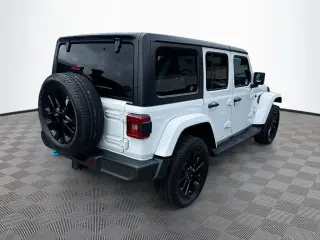 Jeep Wrangler 2023 4x4 High Altitude 4xe 4 puertas SUV