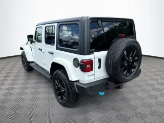Jeep Wrangler 2023 4x4 High Altitude 4xe 4 puertas SUV