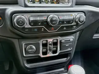 Jeep Wrangler Unlimited 2021 4x4 Sahara 4xe 4 puertas SUV