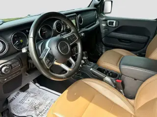 Jeep Wrangler Unlimited 2022 4x4 Sahara 4xe 4 puertas SUV