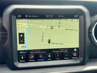 Jeep Wrangler Unlimited 2022 4x4 Sahara 4xe 4 puertas SUV