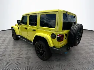 Jeep Wrangler Unlimited 2022 4x4 Sahara 4xe 4 puertas SUV