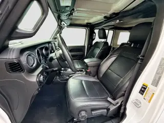 Jeep Wrangler 2023 4x4 High Altitude 4xe 4 puertas SUV