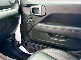 Jeep Wrangler 2023 4x4 High Altitude 4xe 4 puertas SUV
