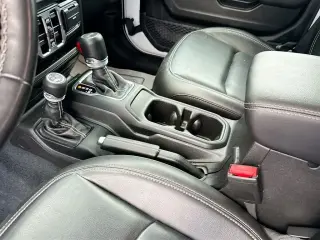 Jeep Wrangler 2023 4x4 High Altitude 4xe 4 puertas SUV