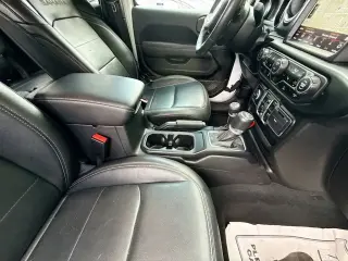Jeep Wrangler 2023 4x4 High Altitude 4xe 4 puertas SUV