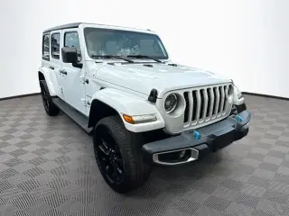 Jeep Wrangler 2023 4x4 High Altitude 4xe 4 puertas SUV