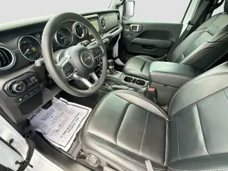 Jeep Wrangler 2023 4x4 Sahara 4xe 4 puertas SUV