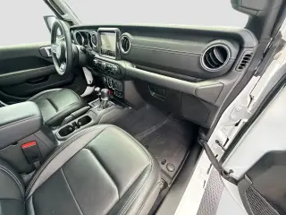 Jeep Wrangler 2023 4x4 Sahara 4xe 4 puertas SUV