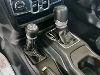 Jeep Wrangler 2023 4x4 High Altitude 4xe 4dr SUV