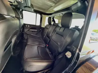 Jeep Wrangler 2023 4x4 High Altitude 4xe 4dr SUV