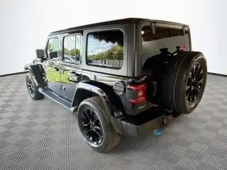 Jeep Wrangler 2023 4x4 High Altitude 4xe 4dr SUV