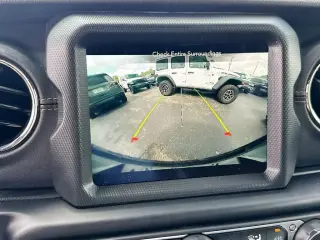 Jeep Wrangler Unlimited 2022 4x4 Sahara 4xe 4 puertas SUV