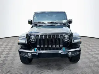 Jeep Wrangler Unlimited 2022 4x4 Sahara 4xe 4 puertas SUV