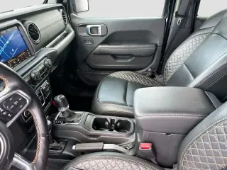 Jeep Wrangler Unlimited 2022 4x4 Sahara 4xe 4 puertas SUV