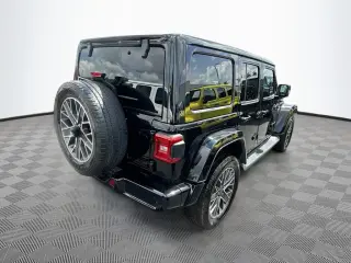 Jeep Wrangler Unlimited 2022 4x4 Sahara 4xe 4 puertas SUV