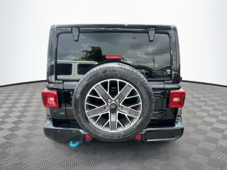 Jeep Wrangler Unlimited 2022 4x4 Sahara 4xe 4 puertas SUV
