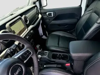 Jeep Wrangler 2023 4x4 High Altitude 4xe 4 puertas SUV