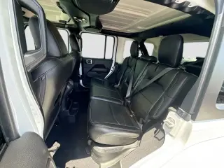 Jeep Wrangler 2023 4x4 High Altitude 4xe 4 puertas SUV