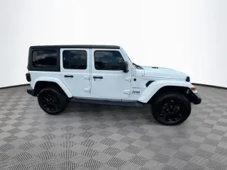 Jeep Wrangler 2023 4x4 High Altitude 4xe 4 puertas SUV