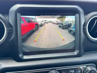 Jeep Wrangler 2023 4x4 Sahara 4xe 4 puertas SUV