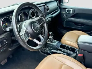 Jeep Wrangler 2023 4x4 Sahara 4xe 4 puertas SUV