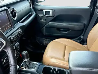 Jeep Wrangler 2023 4x4 Sahara 4xe 4 puertas SUV