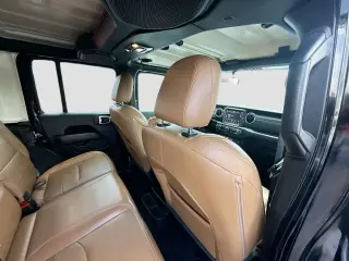Jeep Wrangler 2023 4x4 Sahara 4xe 4 puertas SUV
