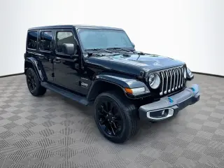 Jeep Wrangler 2023 4x4 Sahara 4xe 4 puertas SUV