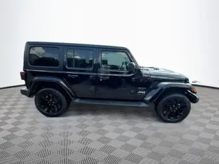 Jeep Wrangler 2023 4x4 Sahara 4xe 4 puertas SUV