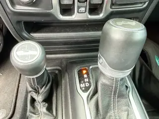 Jeep Wrangler Unlimited 2021 4x4 High Altitude 4xe 4 puertas SUV