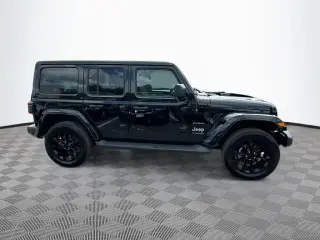 Jeep Wrangler Unlimited 2022 4x4 High Altitude 4xe 4 puertas SUV