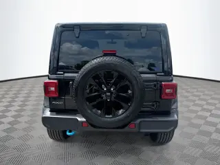 Jeep Wrangler Unlimited 2022 4x4 High Altitude 4xe 4 puertas SUV